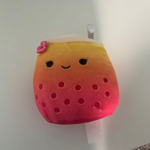 Bob squish a mellow very small!